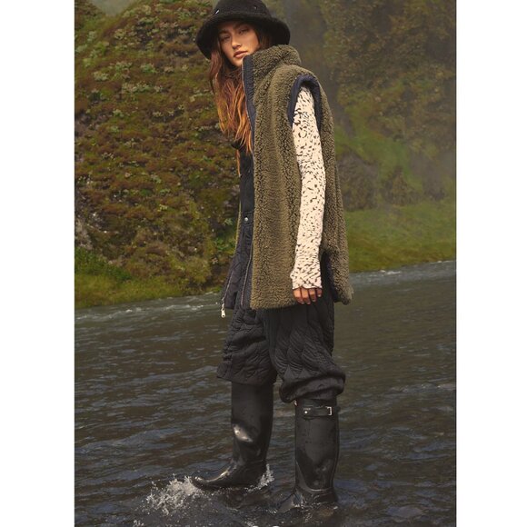 Hunter Navy Matt Tall Rain Boots Navy- wore one times, mint condition - Picture 12 of 16